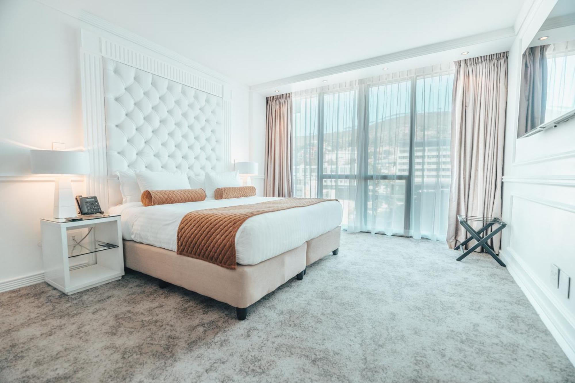 Executive One Bedroom Suite,1769520255:JPEG